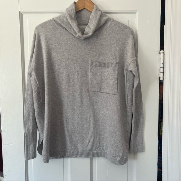 Vineyard Vines Sweaters - VINEYARD VINES Gray Wool Cotton Turtleneck Sweater Size Medium